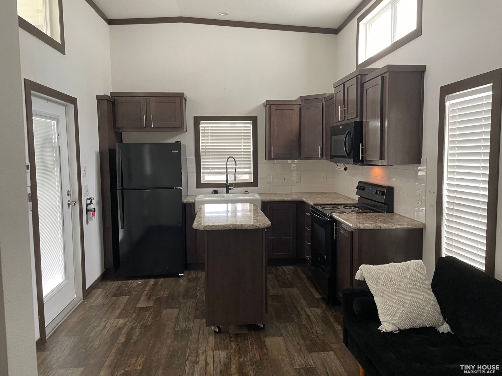 Tiny home for sale! - Image 2 Thumbnail