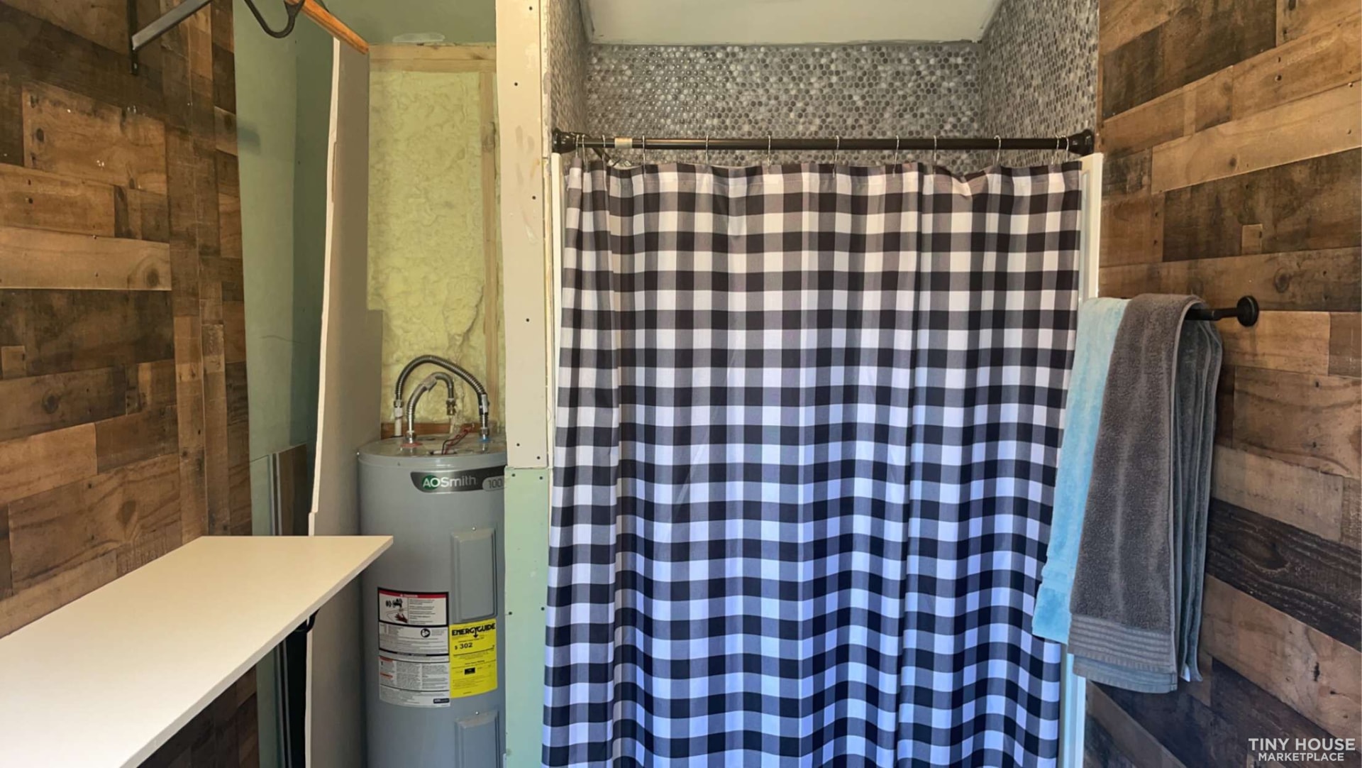 Tiny home for sale 32x12 - Image 4 Thumbnail