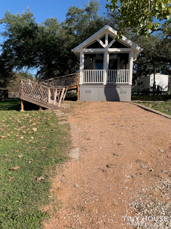 Charming Loft House for Sale - Austin, Texas  - Image 2 Thumbnail