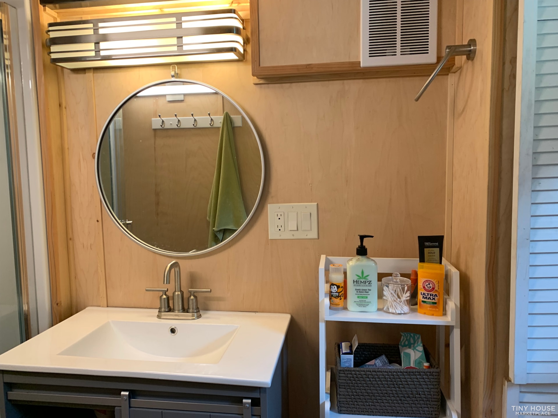 Tiny Home For Sale in Colorado - Image 4 Thumbnail
