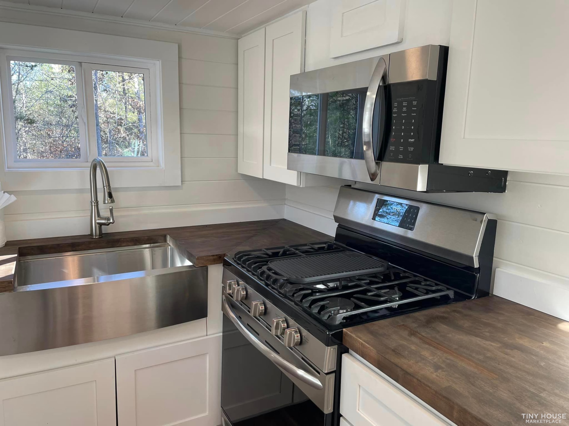 Tiny Home for sale on Trailer: 28 Foot, 300 Square feet $99,000. - Image 3 Thumbnail