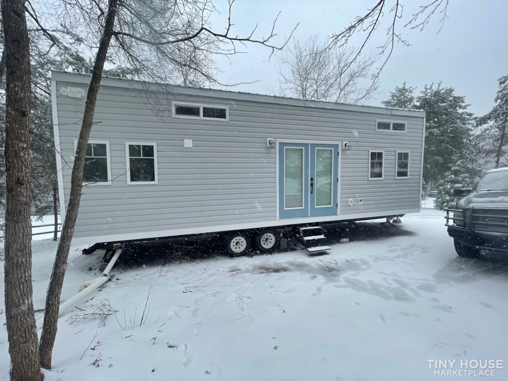Tiny Home Full Size Appliances and Bathroom Fixtures