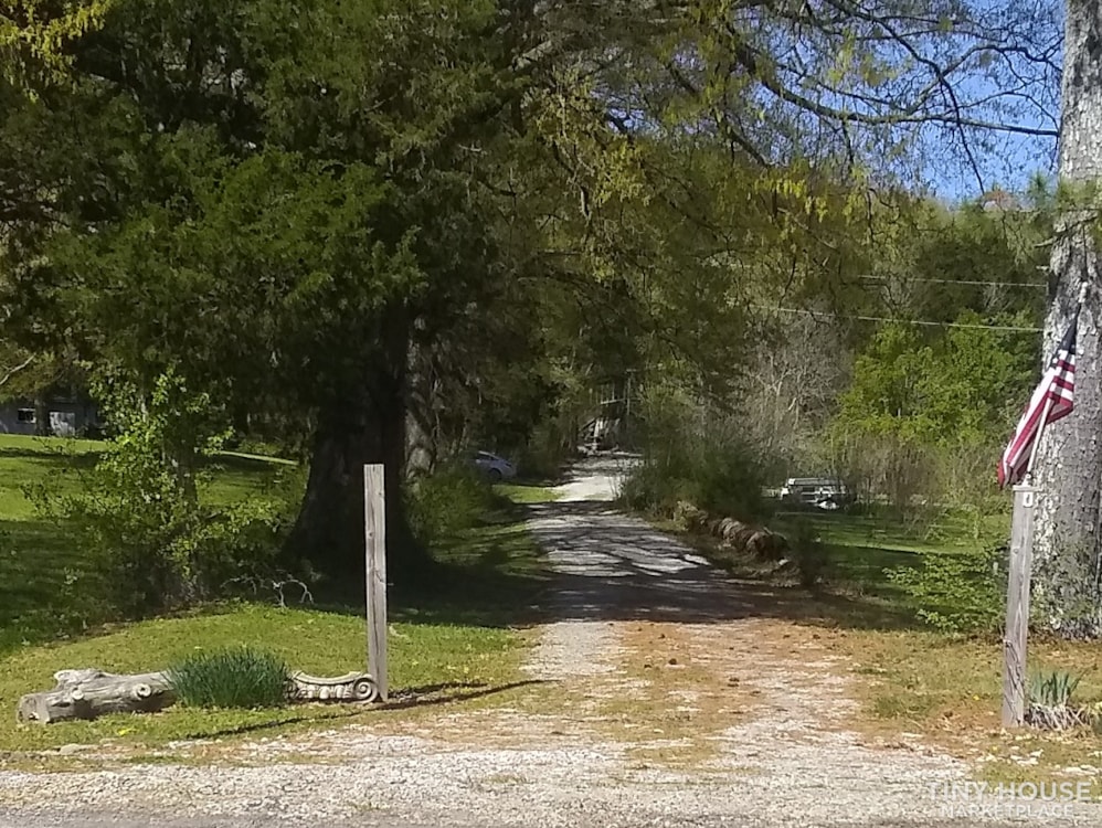 Tiny home in the woods - Image 2 Thumbnail