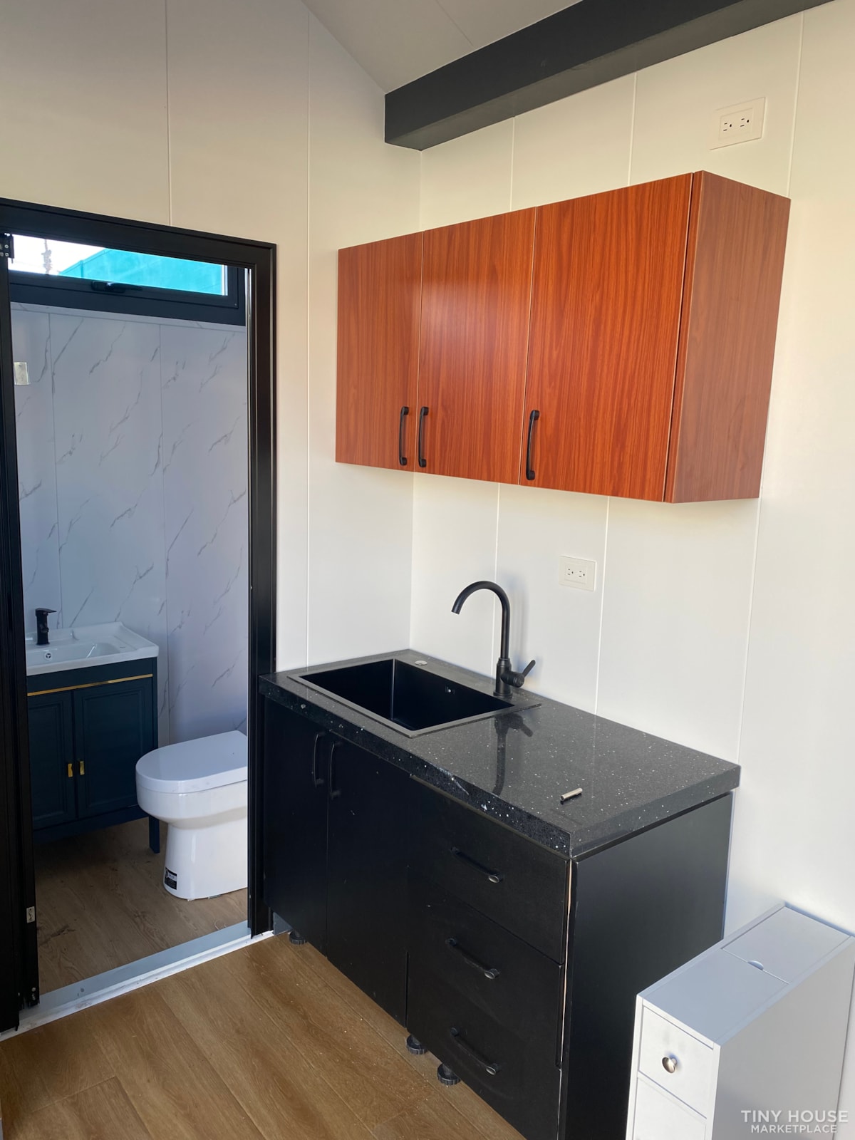 Tiny Home on Wheels! - Image 4 Thumbnail