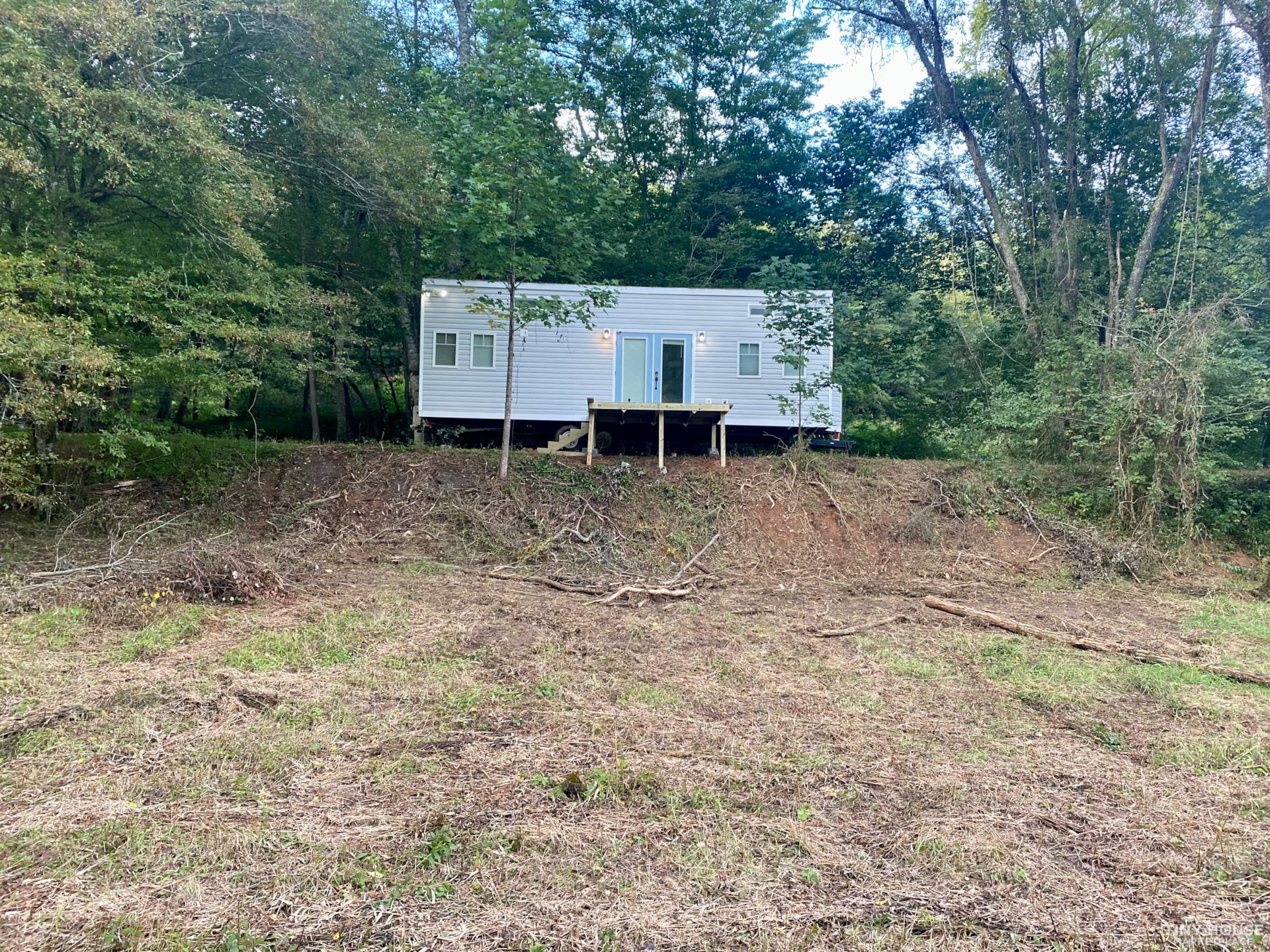 Tiny home on wheels 