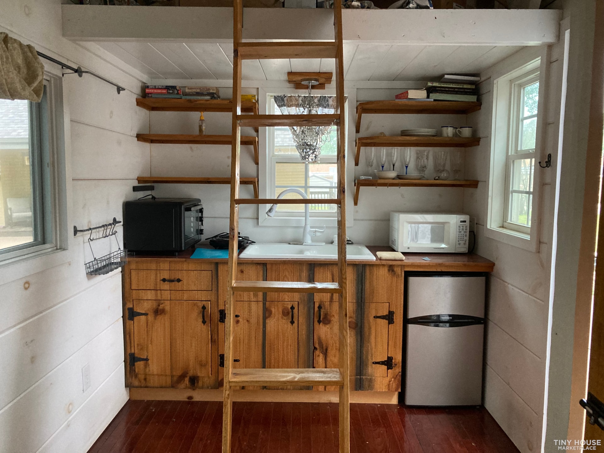 Tiny Home on Wheels Athens, TX - Image 3 Thumbnail