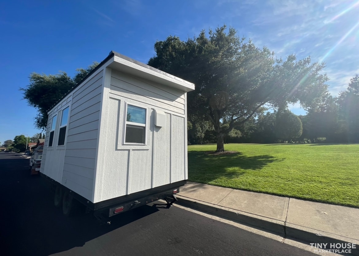 Tiny Home On Wheels - Bay Area CA - Image 3 Thumbnail