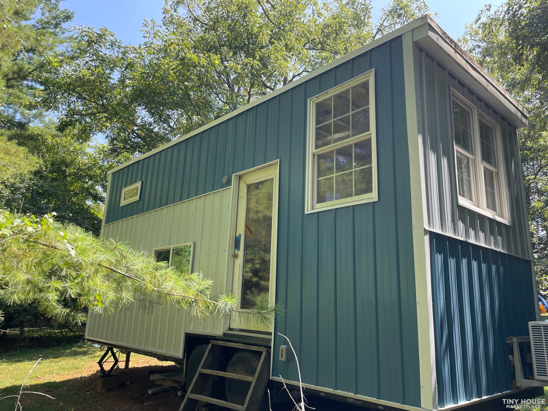 Tiny Home on Wheels (New) w/ Skylight - Image 4 Thumbnail