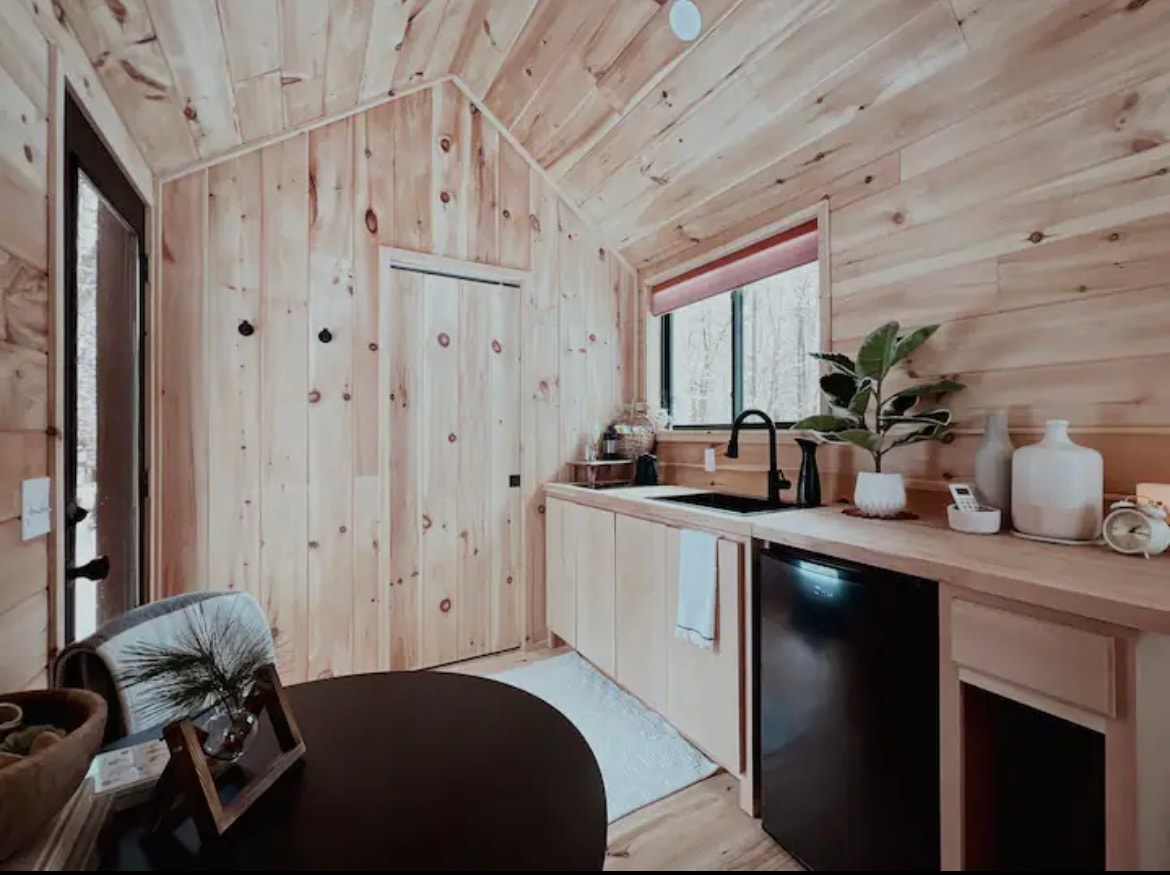 Tiny Home on Wheels with Space Efficient Interior - Image 4 Thumbnail