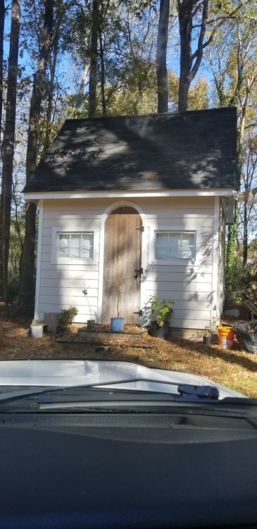 Tiny home ready for personalizing - Image 1 Thumbnail