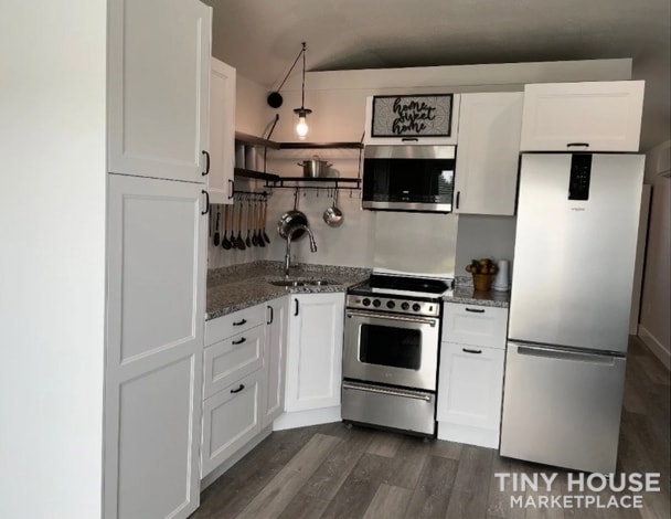 Tiny home ready to move! - Image 1 Thumbnail