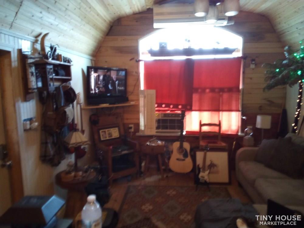 Tiny home with loft - Image 4 Thumbnail