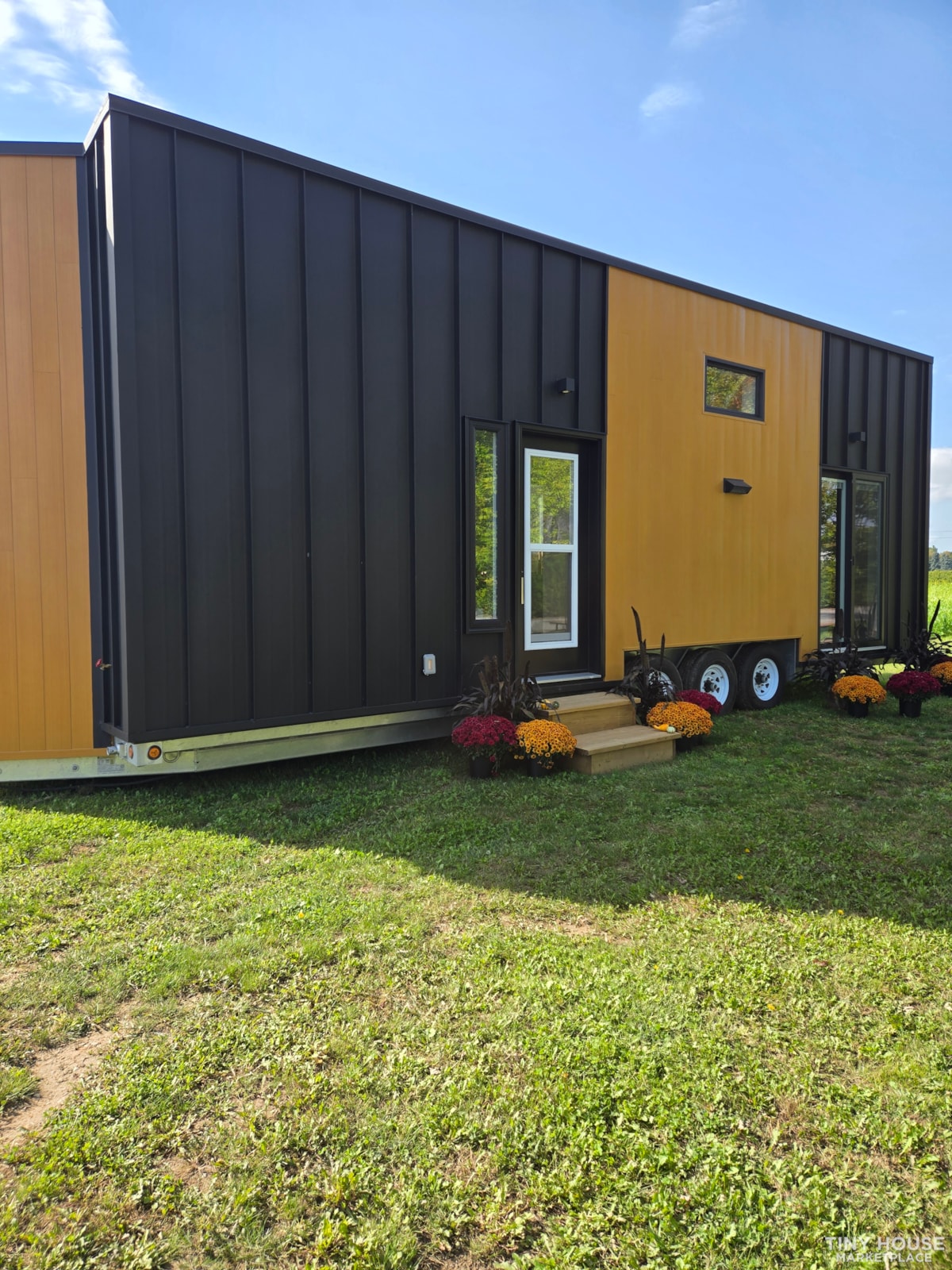 Tiny Homes on Wheels - Image 2 Thumbnail