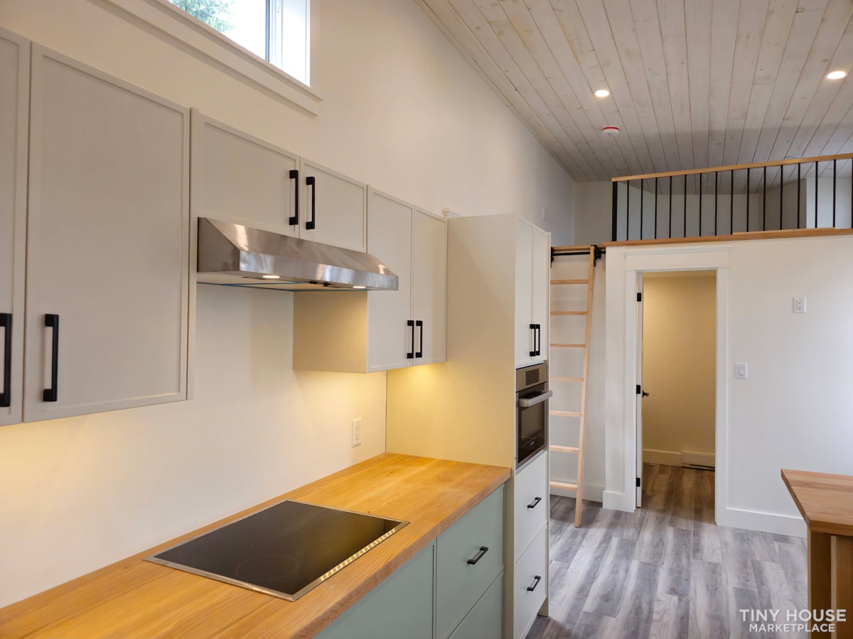 Tiny Homes on Wheels - Image 4 Thumbnail