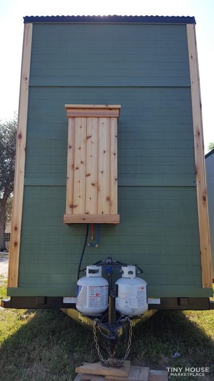 tiny house - Image 2 Thumbnail