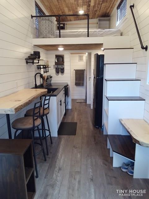 Tiny House - Image 4 Thumbnail