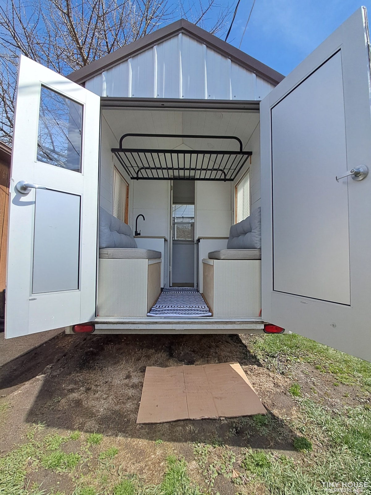 Tiny house