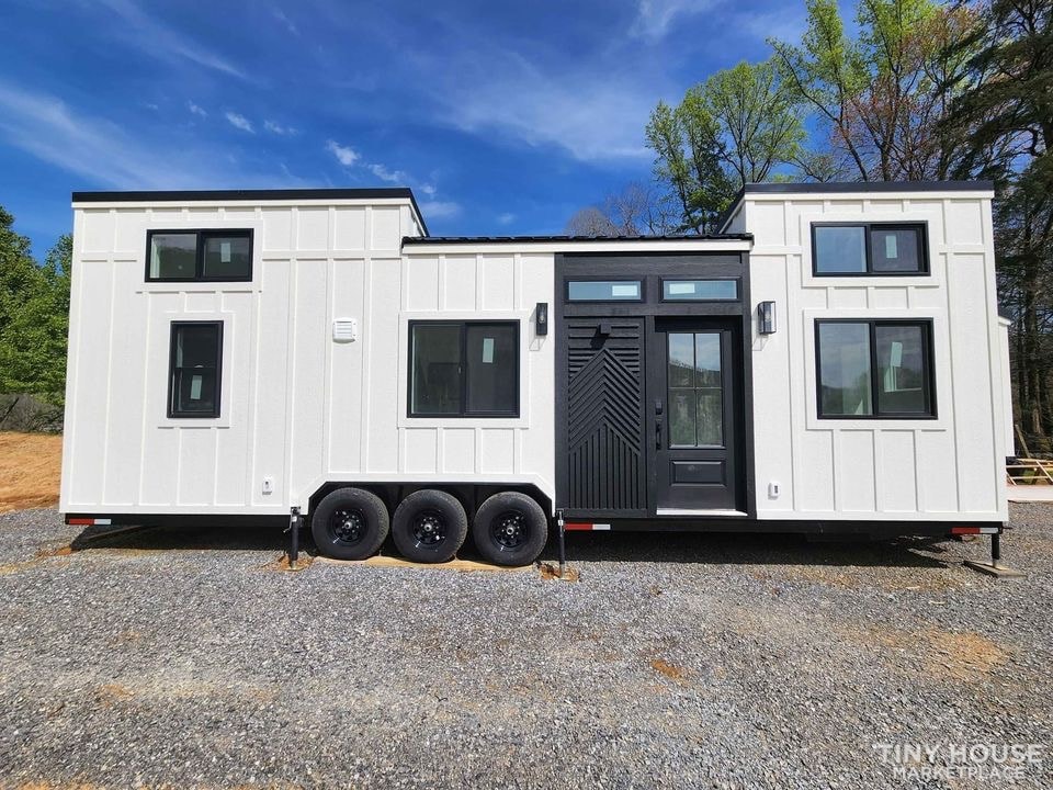 Tiny House (8.5'x32') - Image 2 Thumbnail