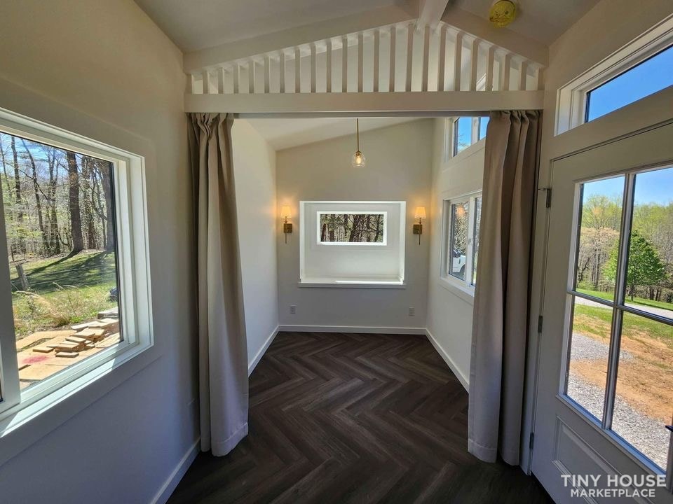 Tiny House (8.5'x32') - Image 4 Thumbnail