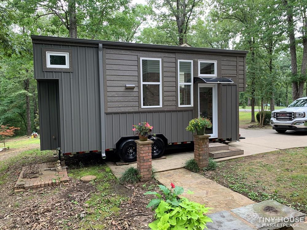 Custom-built,  NOAH-certified, Modern Tiny House 
