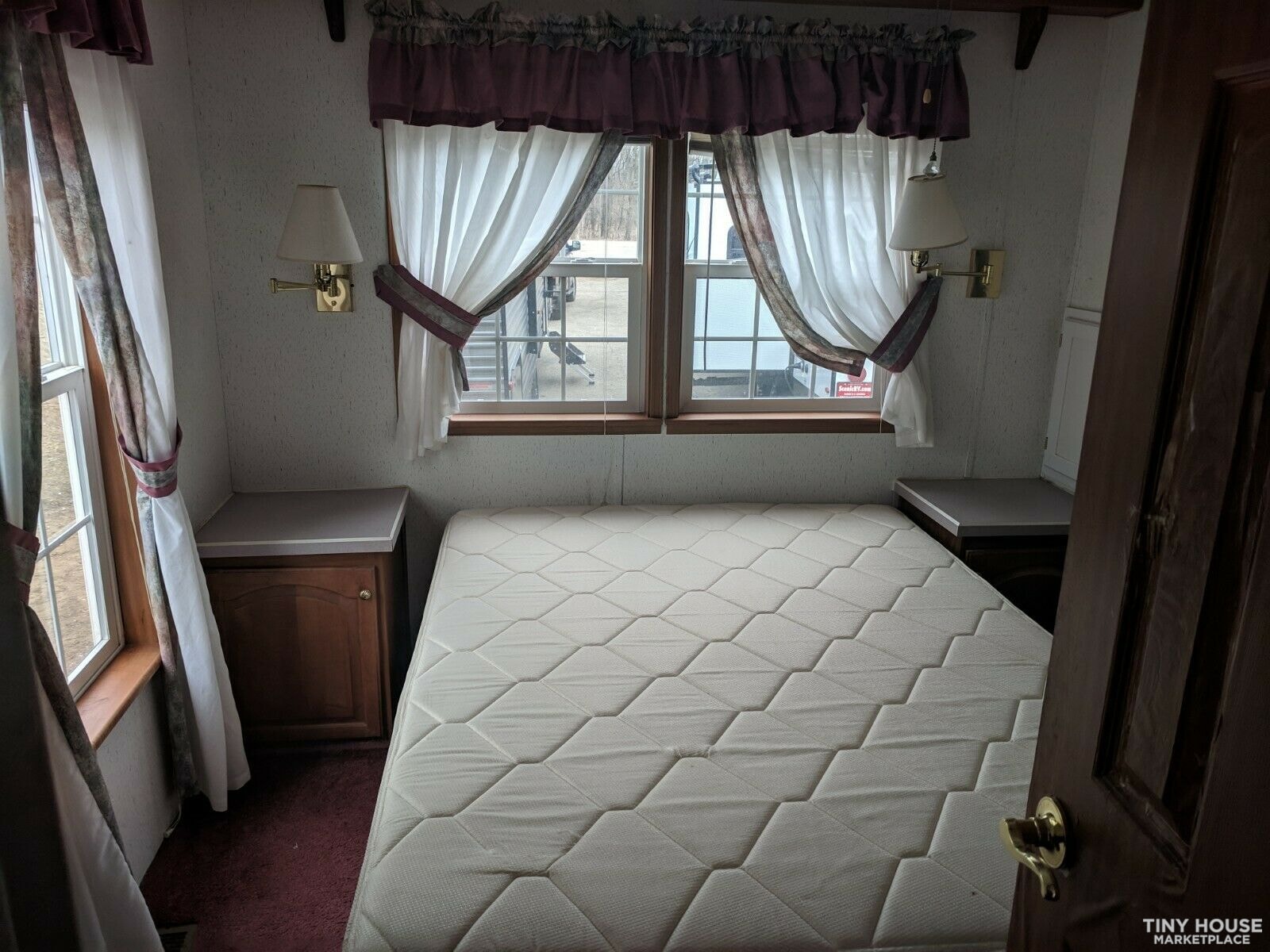 Tiny House Baycrest - Image 2 Thumbnail