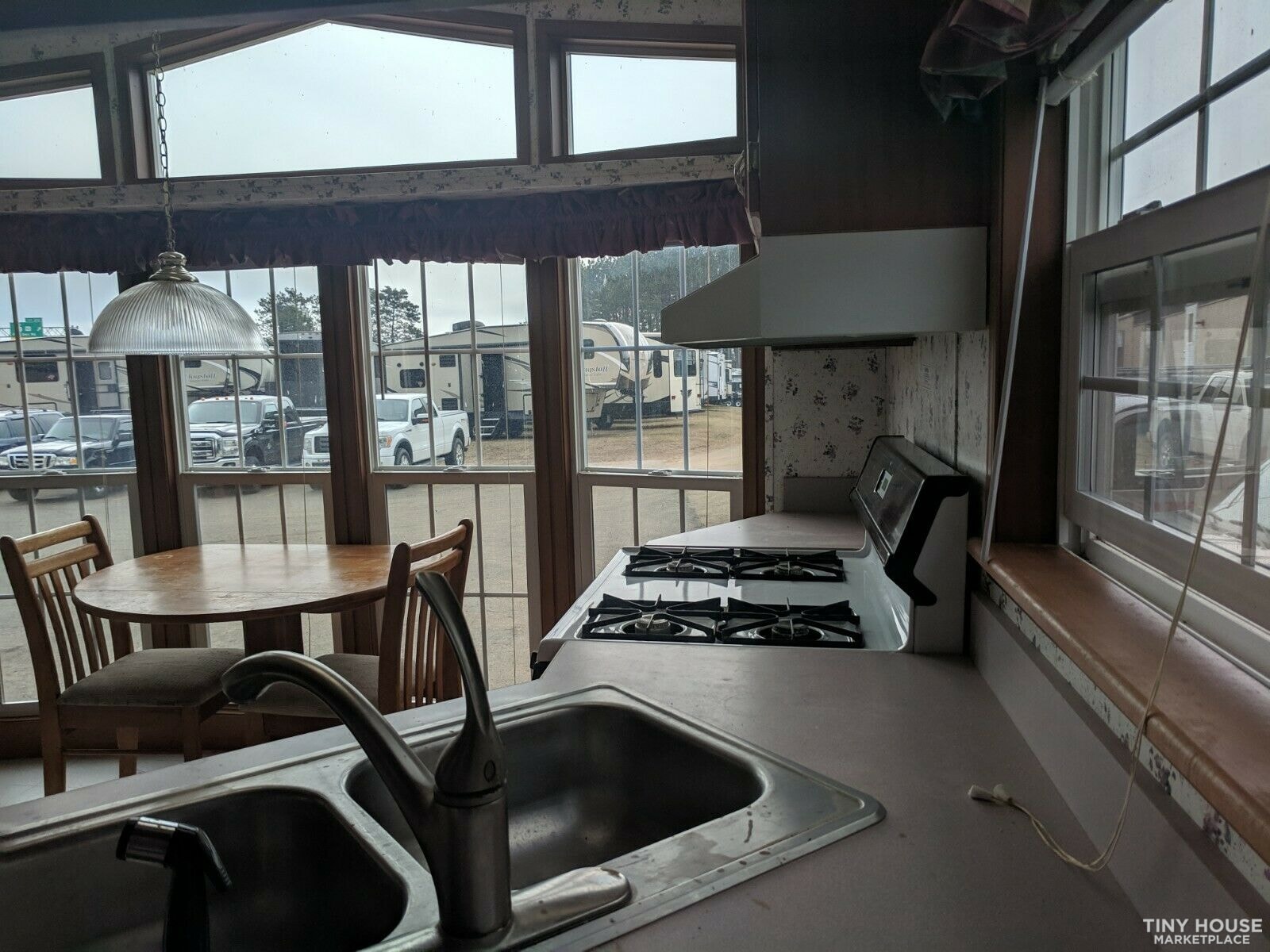 Tiny House Baycrest - Image 4 Thumbnail