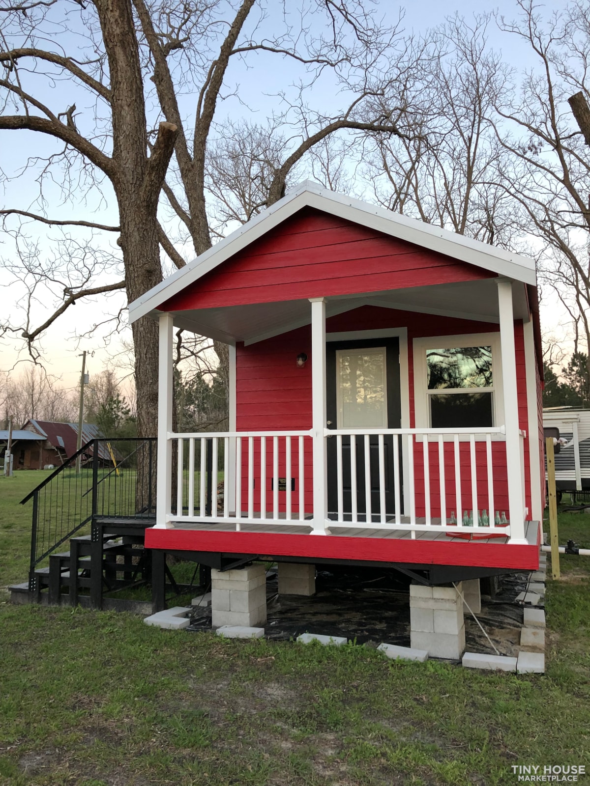 Tiny House / Cabin - Image 2 Thumbnail