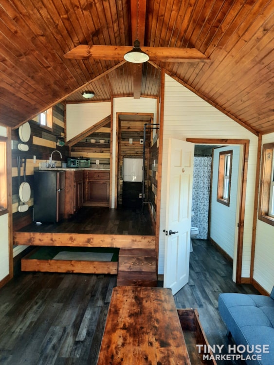 Tiny House/Cabin Bentonville, AR - Image 2 Thumbnail