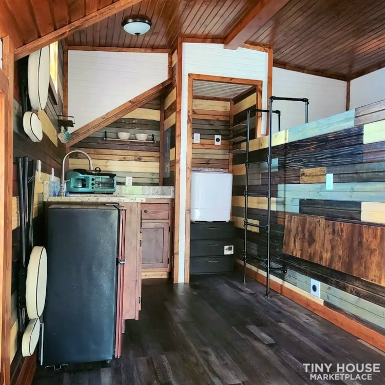 Tiny House/Cabin Bentonville, AR - Image 3 Thumbnail