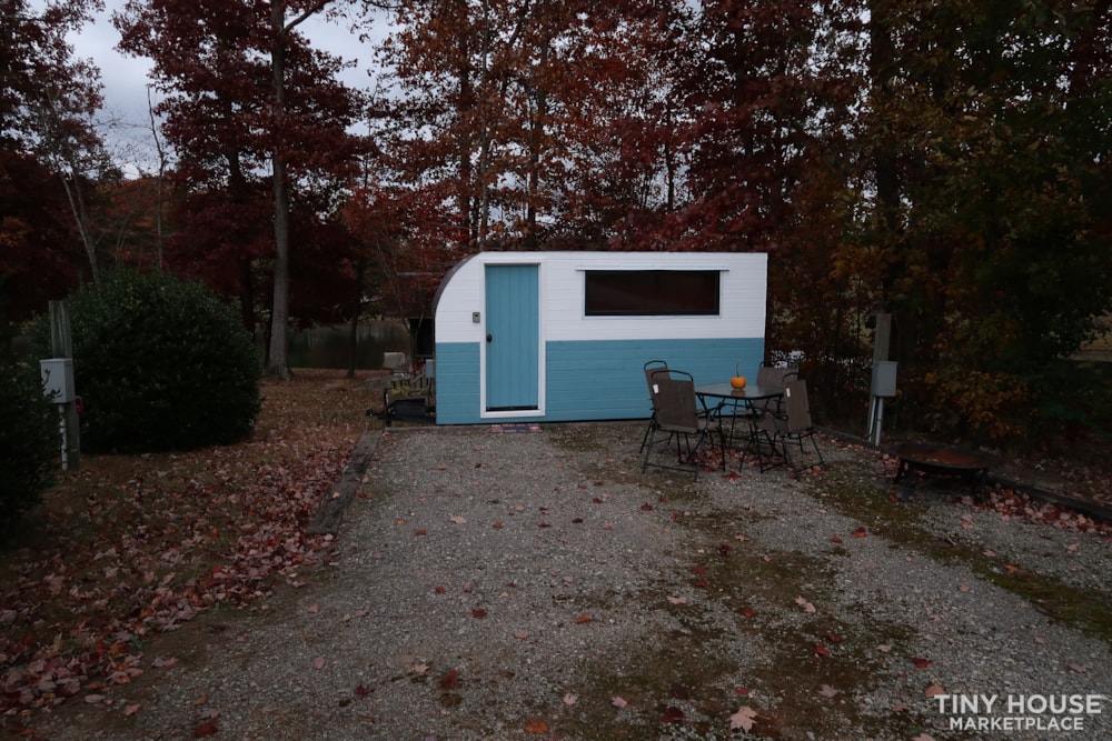 Tiny House Camper with Full bathroom, Kitchenette and Fold out bed - Image 3 Thumbnail