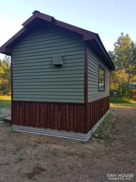 Tiny House - Cute & Cozy (full bathroom!) - Image 3 Thumbnail