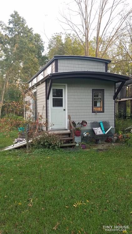 Tiny House for Sale - Image 2 Thumbnail