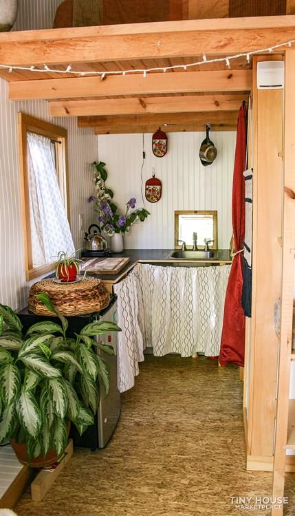 Cedar Shake Tiny House for Sale - Image 4 Thumbnail