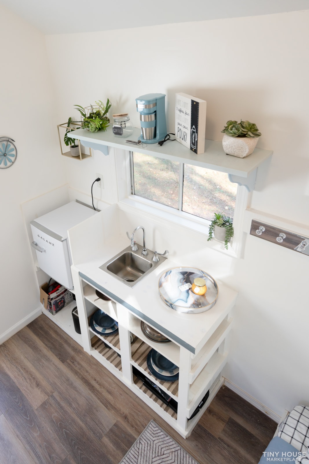 Tiny house for sale  - Image 2 Thumbnail