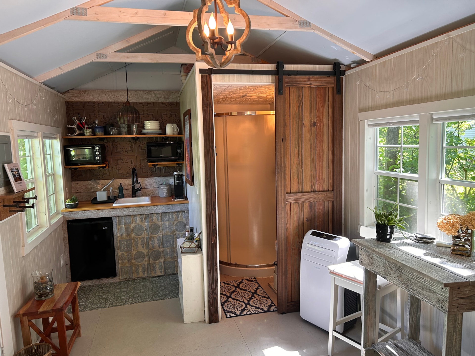 Tiny House - fully finished and furnished!   - Image 4 Thumbnail