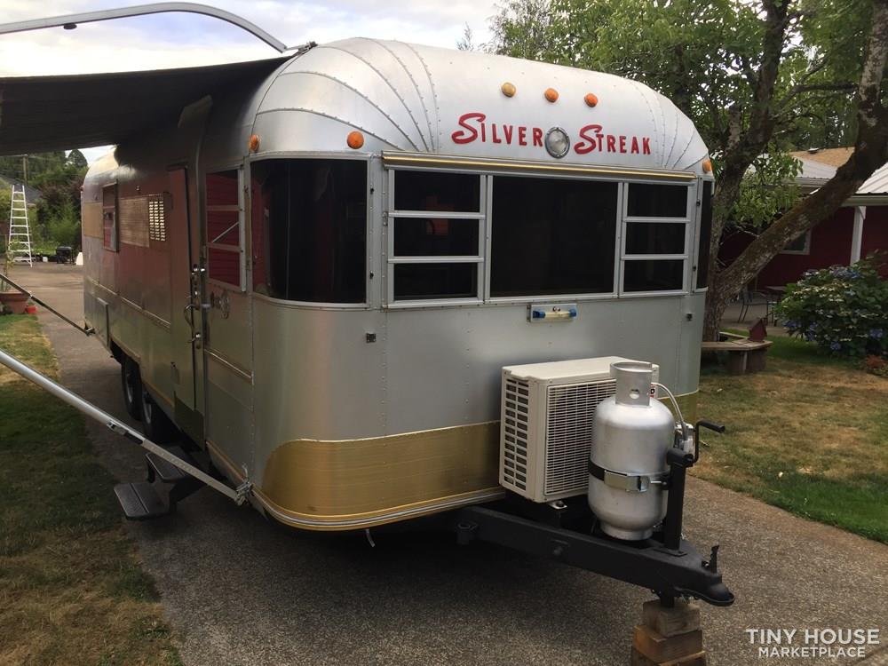 Tiny House in a Vintage Shell