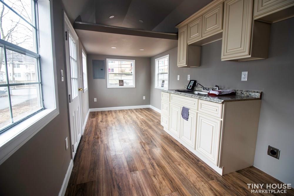 Tiny House, Minimalist Life-Style  - Image 4 Thumbnail