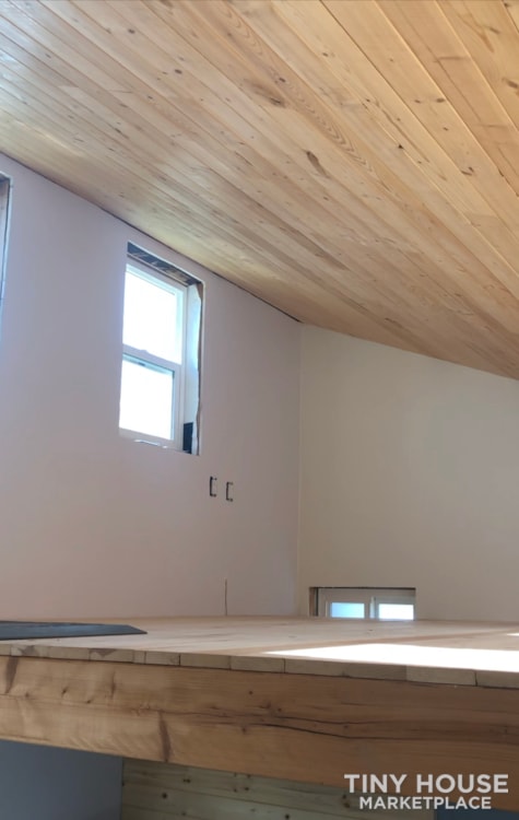 Tiny House Near Seattle - Image 3 Thumbnail