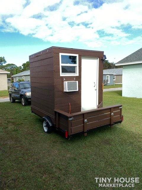 Tiny House/Office/Tailgaters Extravaganza  - Image 3 Thumbnail