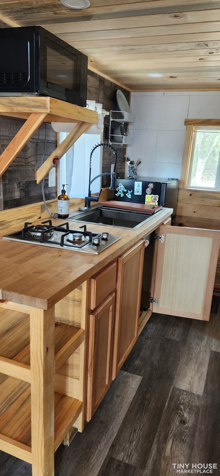 Tiny House on a Trailer - Image 3 Thumbnail