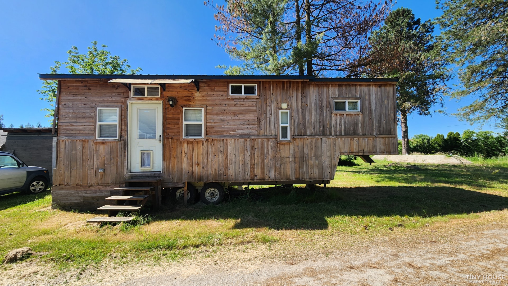 Tiny house on gooseneck/ 5th wheel trailer - Image 1 Thumbnail