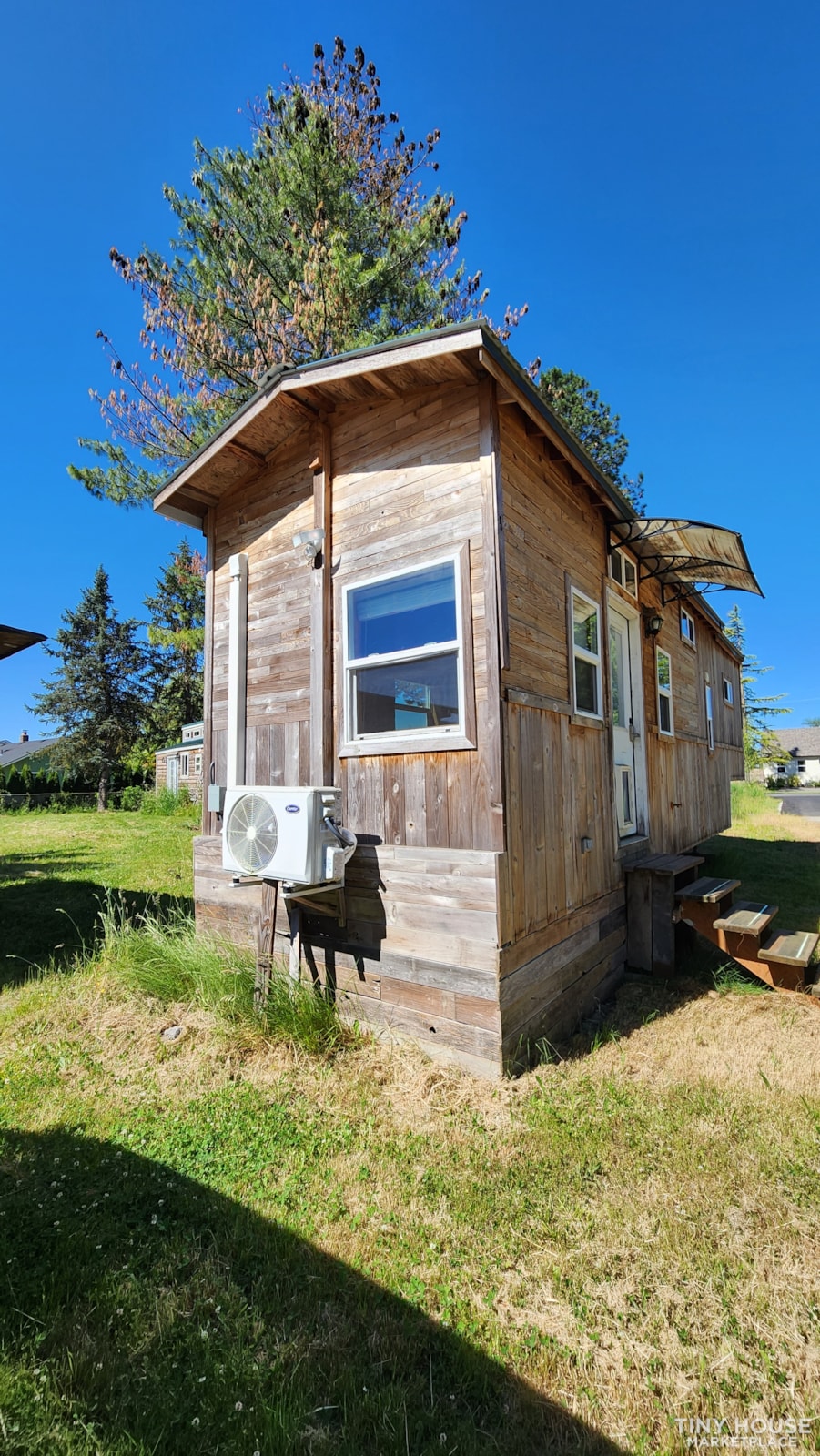 Tiny house on gooseneck/ 5th wheel trailer - Image 2 Thumbnail