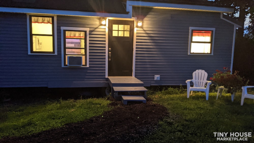 CUSTOM TINY HOUSE ON TRAILER - Image 2 Thumbnail
