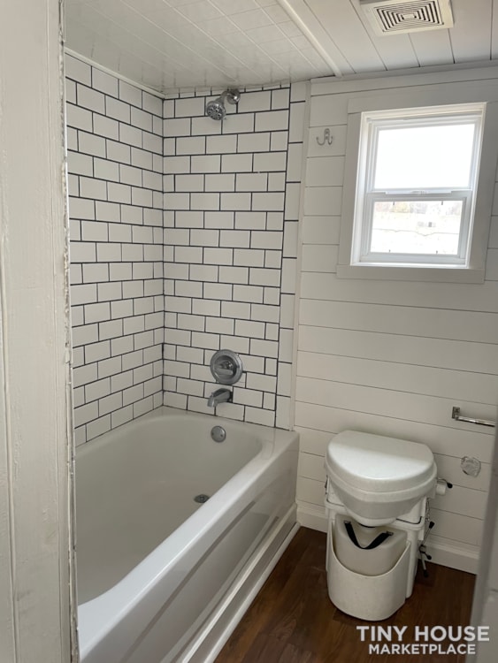 Tiny house on wheels!  - Image 3 Thumbnail