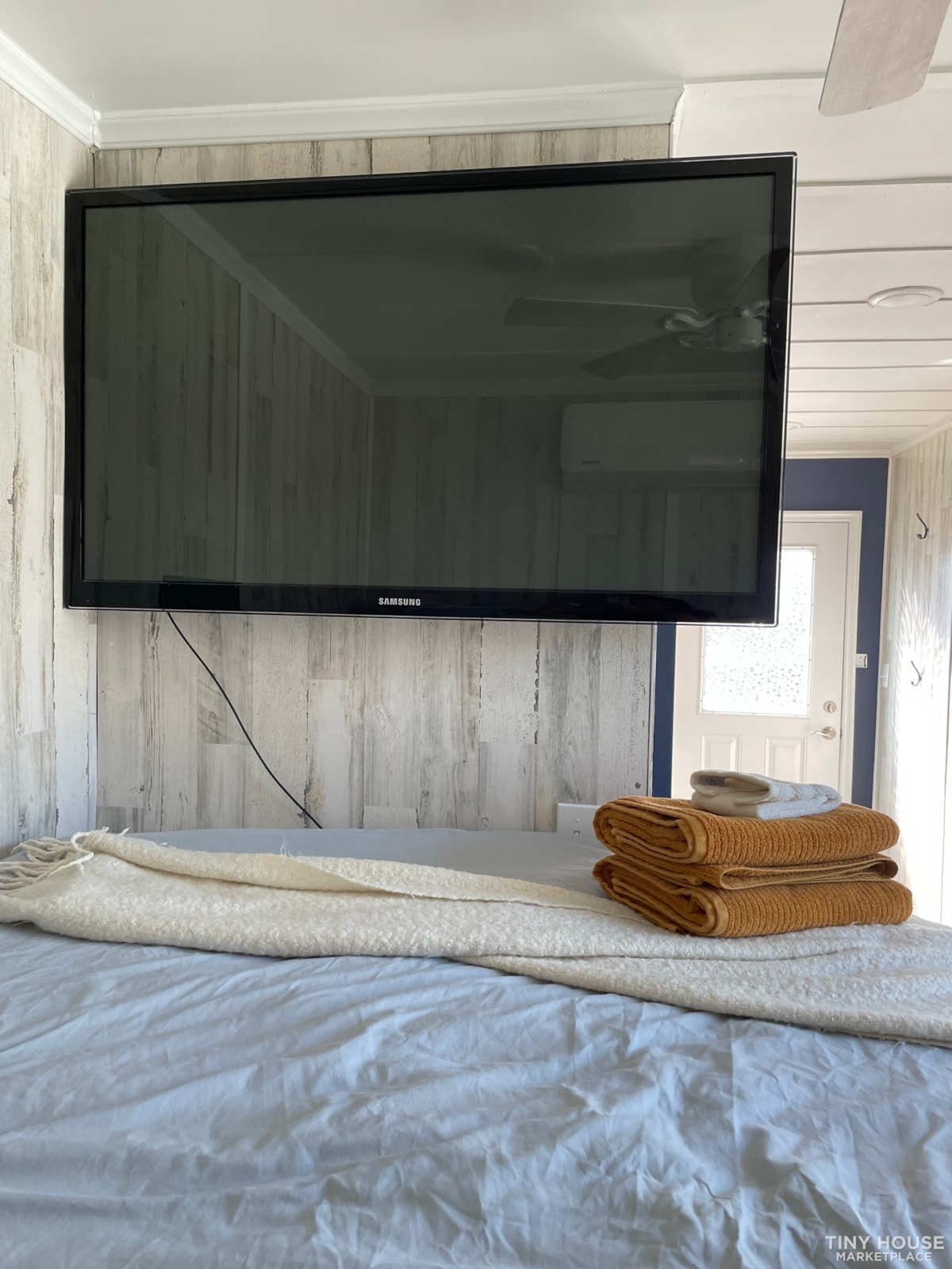 Tiny house on wheels!  - Image 1 Thumbnail