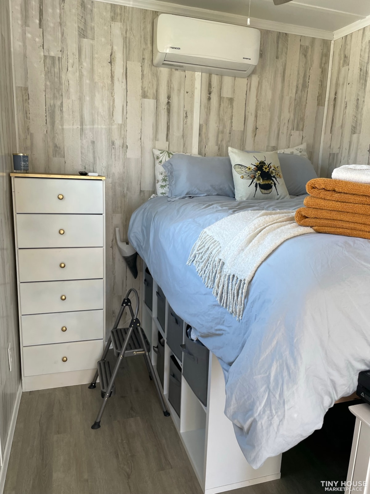 Tiny house on wheels!  - Image 2 Thumbnail