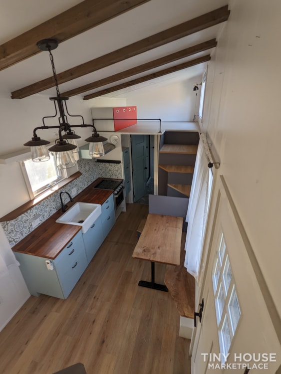 Tiny House on Wheels - Image 1 Thumbnail
