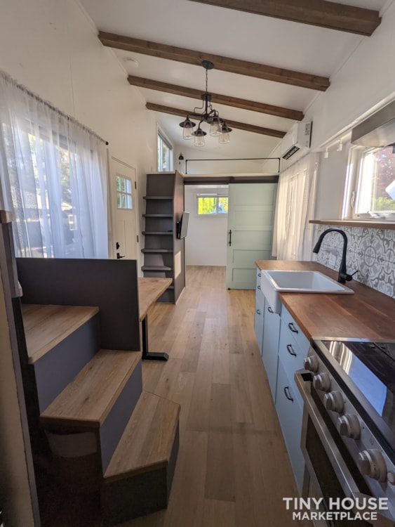 Tiny House on Wheels - Image 2 Thumbnail