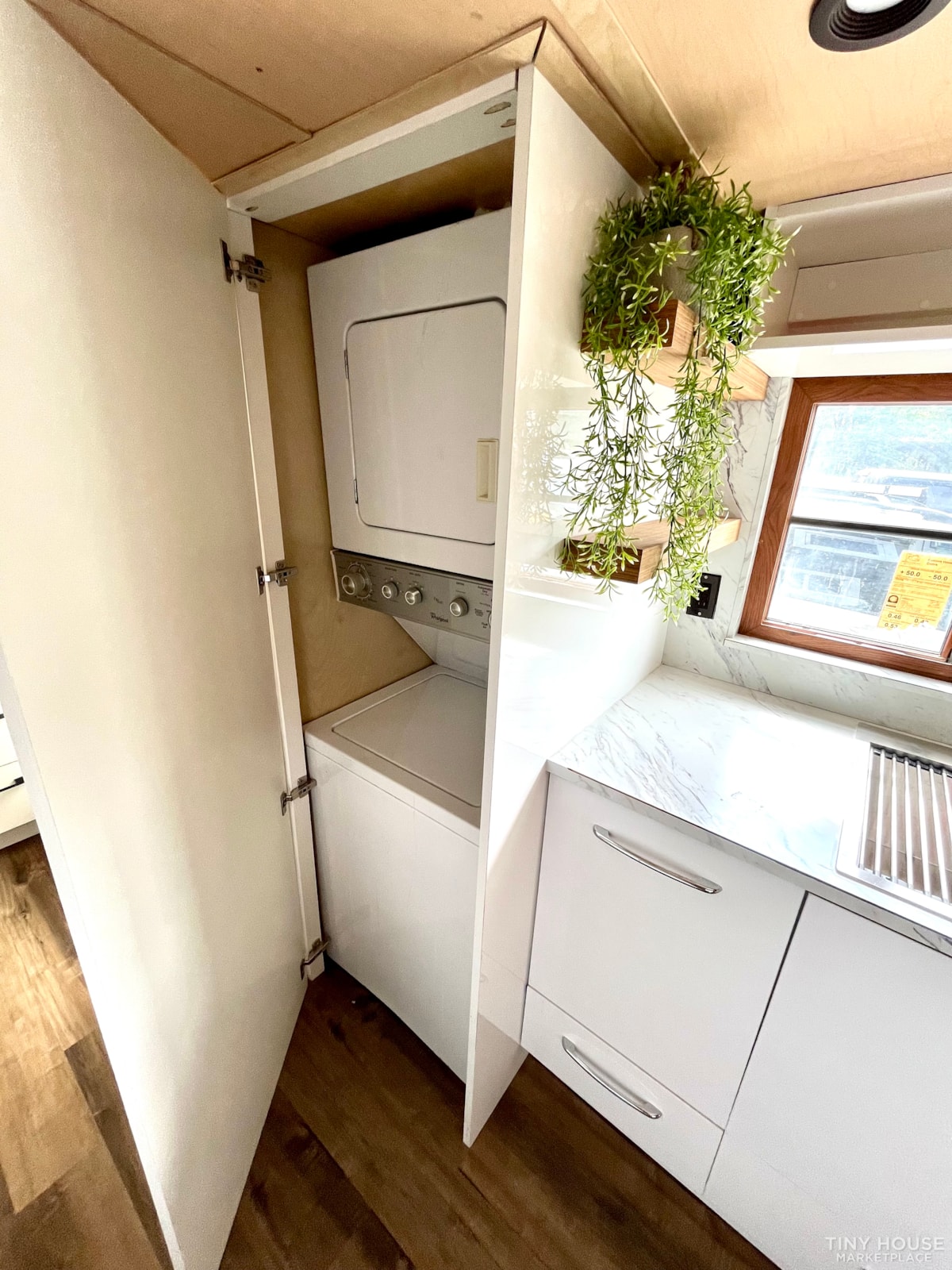 Tiny house on wheels - Image 3 Thumbnail