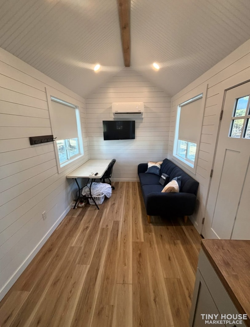Tiny House on Wheels - Image 3 Thumbnail